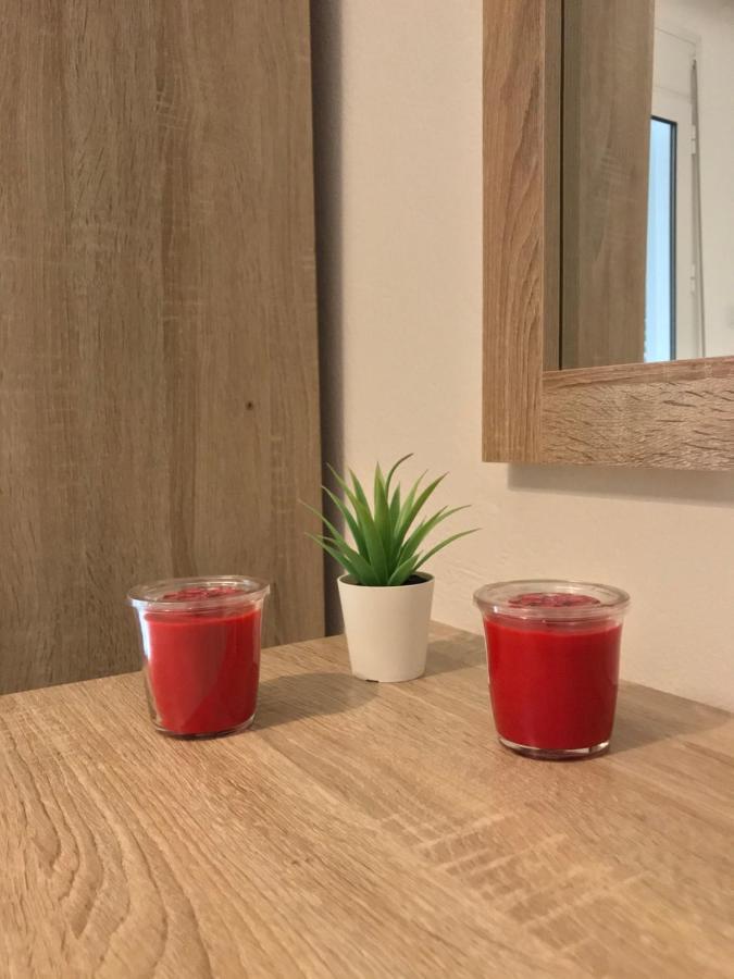 Midway Point Apts Ираклио Екстериор снимка