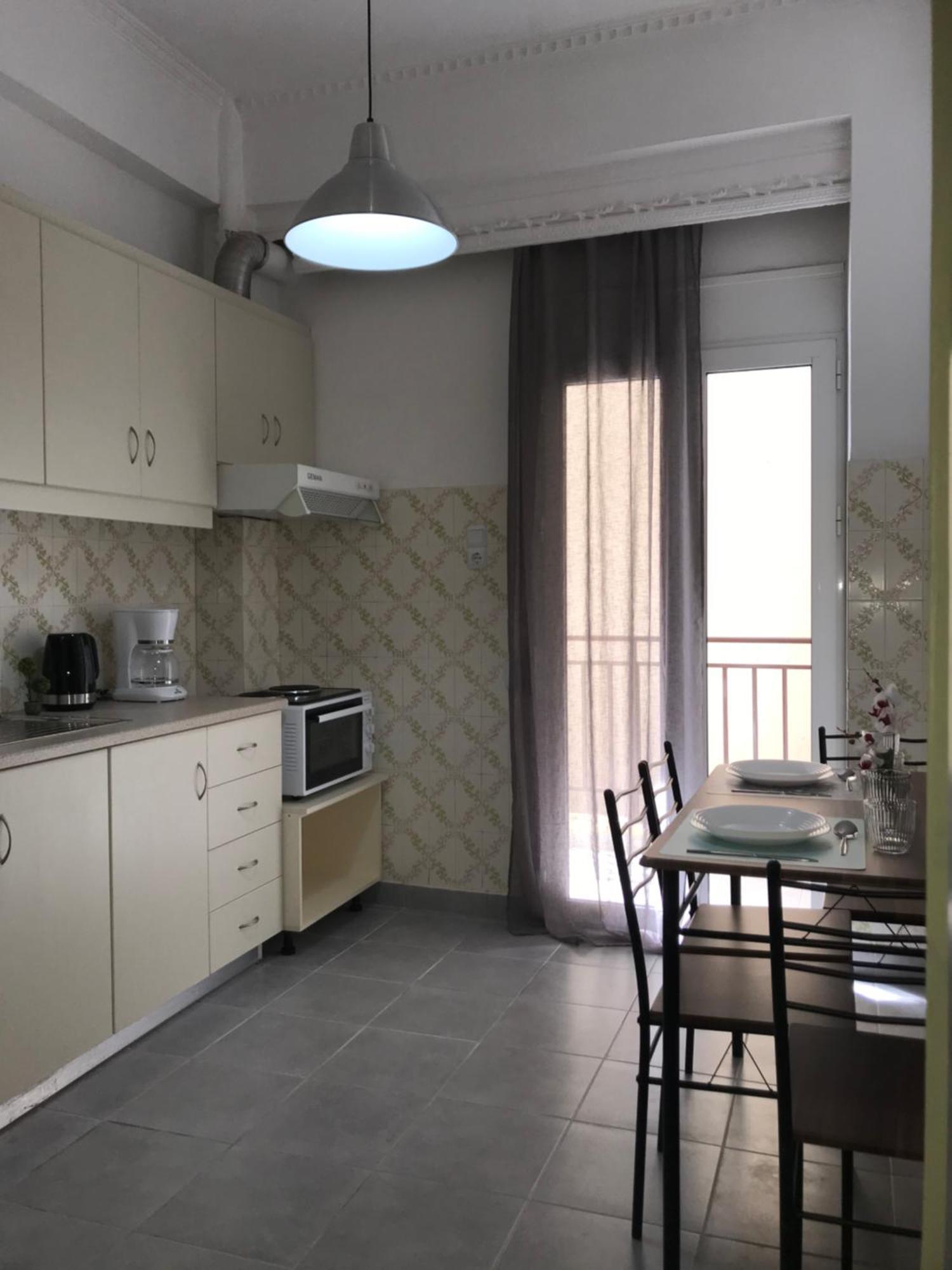 Midway Point Apts Ираклио Екстериор снимка