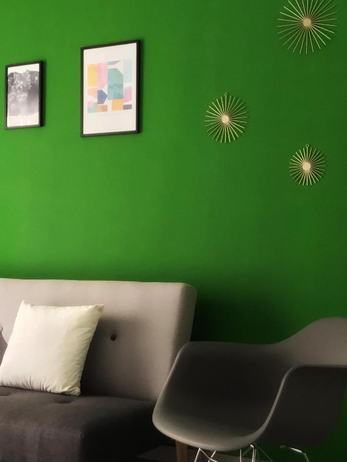 Midway Point Apts Ираклио Екстериор снимка